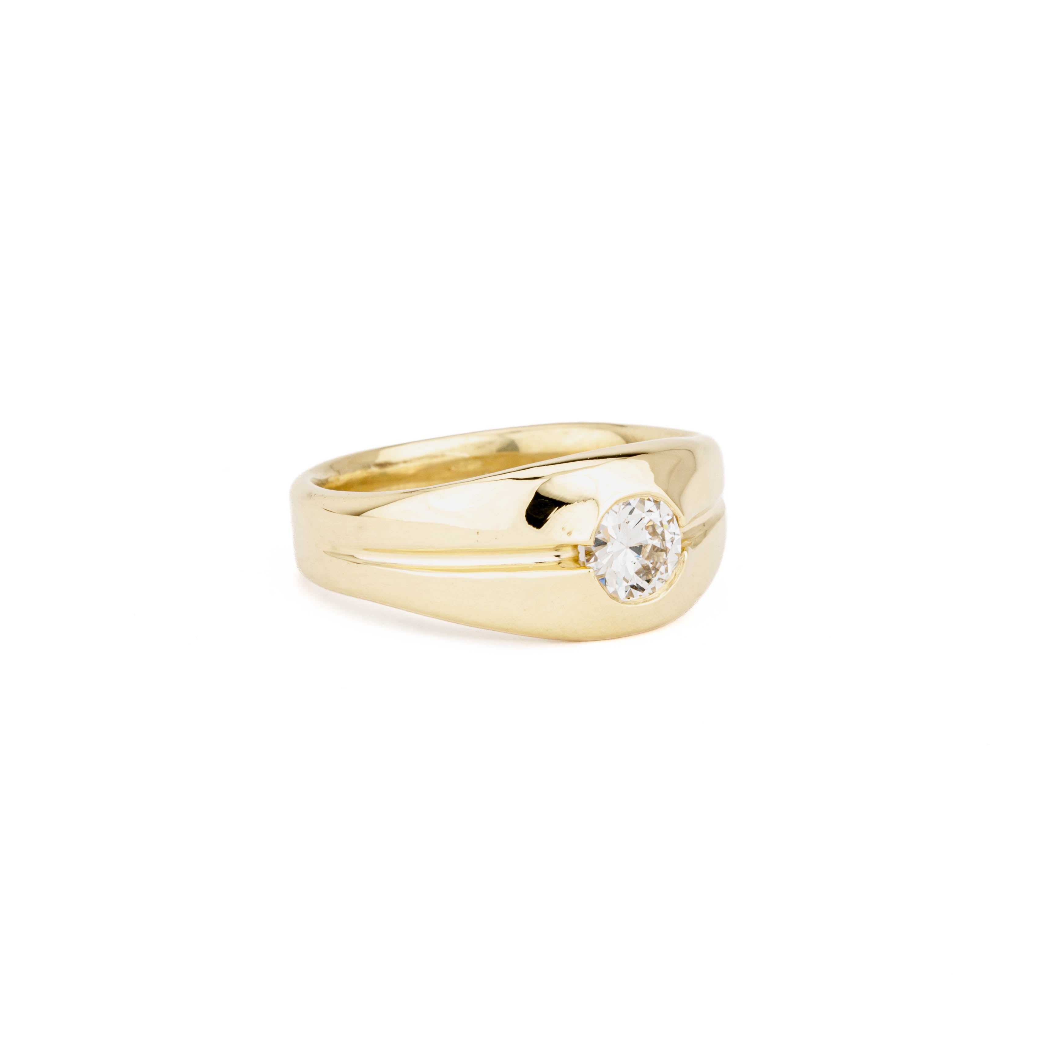 14k yellow gold men's signet ring with a flush-set old European cut diamond and grooved band