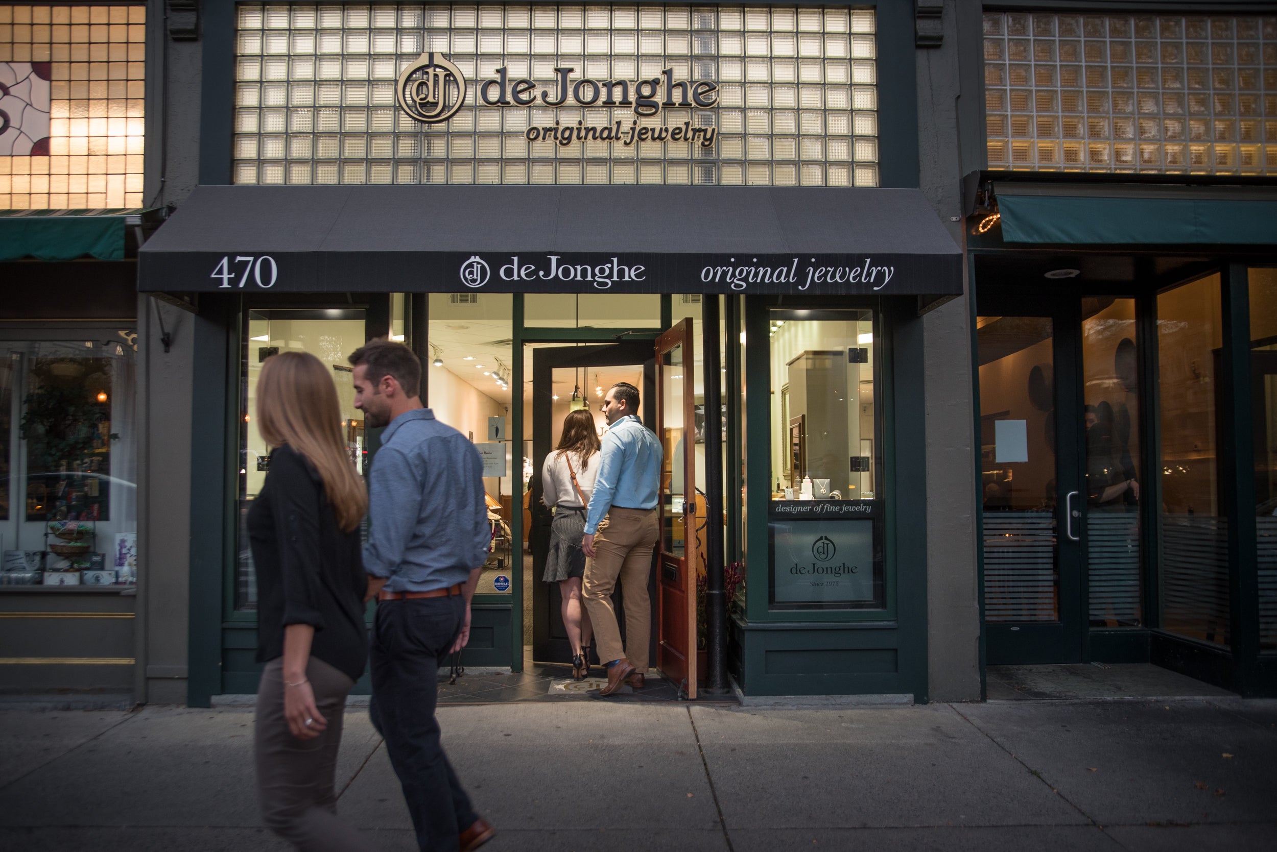Young couple entering the deJonghe Original Jewelry store on Broadway in Saratoga Springs, NY