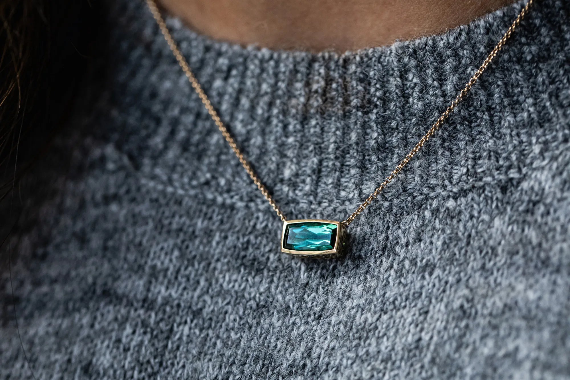 Necklaces & Pendants