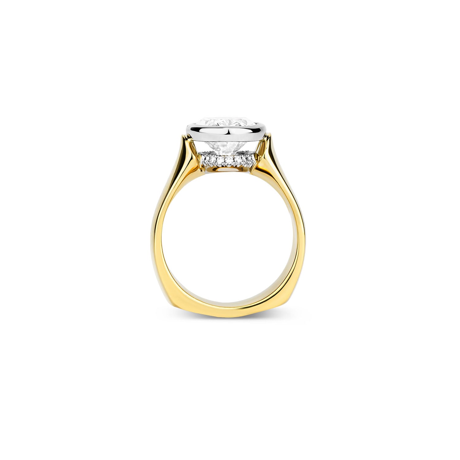 Oval Diamond Ring